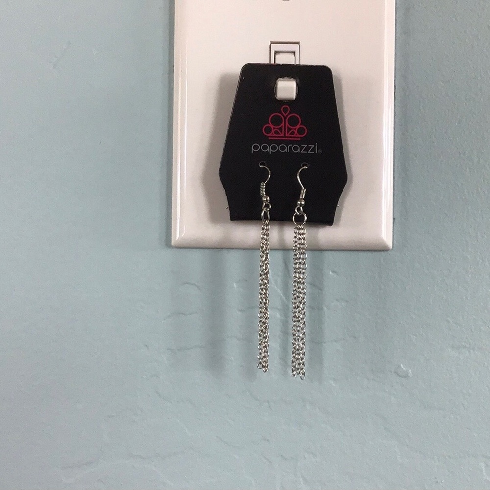 NEVER USED paparazzi earrings